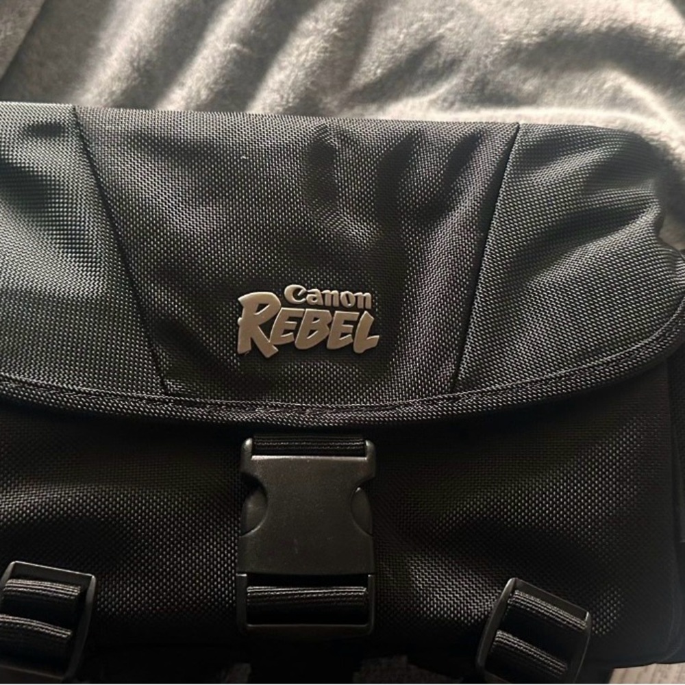 Canon Black Messenger Bag
